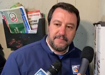 Salvini llama al telefonillo de una familia tunecina para preguntar si