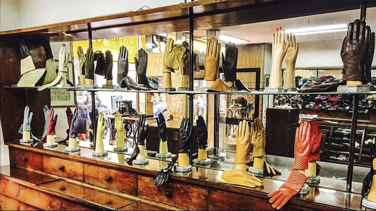 Cómo una tienda de guantes artesanales ha resistido 134 años