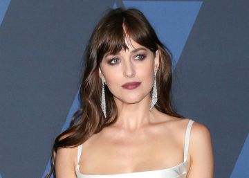 Dakota Johnson debuta como directora en el videoclip de Chris Martin