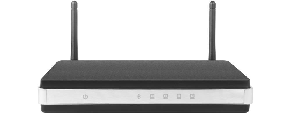 De compartir el wifi a estar sin ropa en casa: ¿es legal o ilegal todo esto que hacemos cotidianamente?