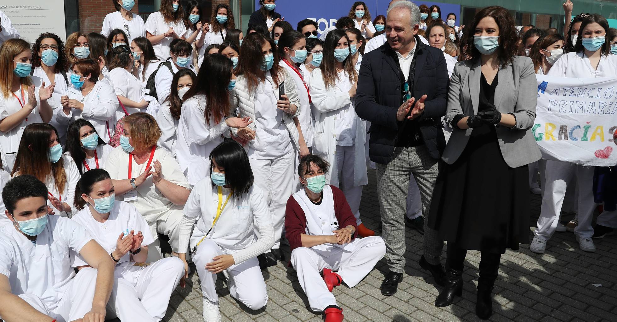 Las aglomeraciones en la clausura del hospital provisional de Ifema