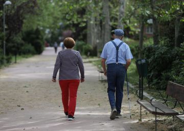 Legumbres, sí; carne roja, no; así es la dieta ideal para los mayores durante el confinamiento
