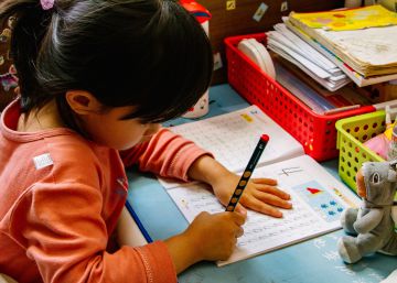Cómo estimular el pensamiento científico y el razonamiento en los niños