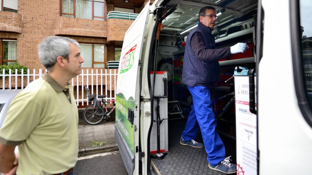 La furgoneta que te arregla la bici