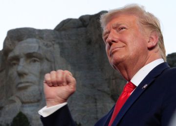 La visita de Donald Trump al monte Rushmore, en imágenes