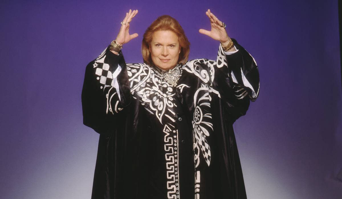 Astrólogo, millonario e icono ‘queer’: cómo Walter Mercado se atrevió a todo cuando nadie lo hacía