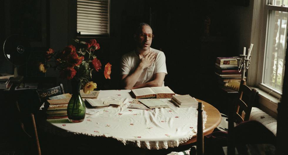 Eli Rosen, en su casa del Bronx, en Nueva York.