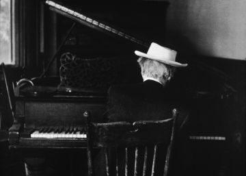 Frank Lloyd Wright: cuatro mujeres y una vida de escándalo y tragedia Frank Lloyd Wright: cuatro mujeres y una vida de escándalo y tragedia