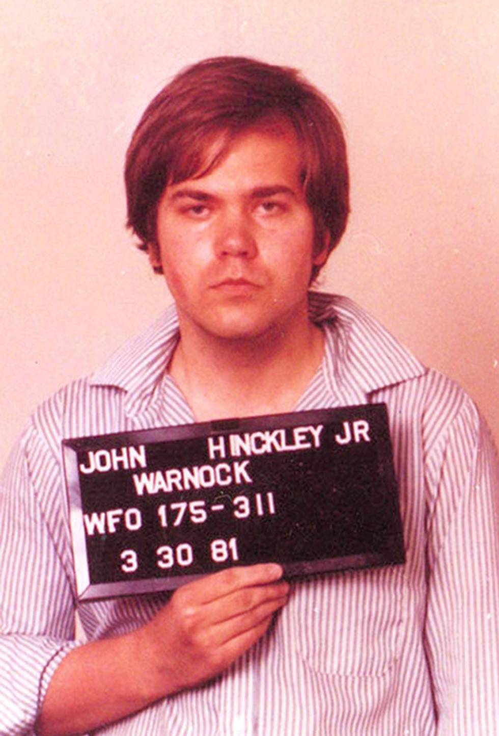 Imagen de la ficha policial de Hinckley tras ser detenido.