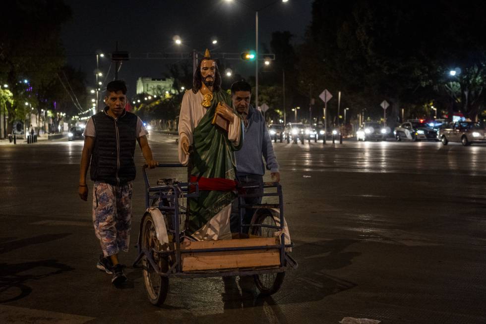 La fe a San Judas, por encima del miedo a la covid en México