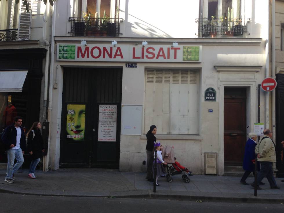 Esta librería parisiense hace un juego de palabras con el cuadro de la Mona Lisa.