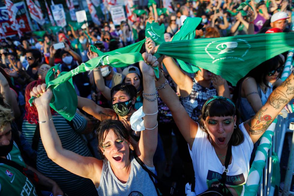 A maré verde em prol do aborto legal na Argentina, em imagens