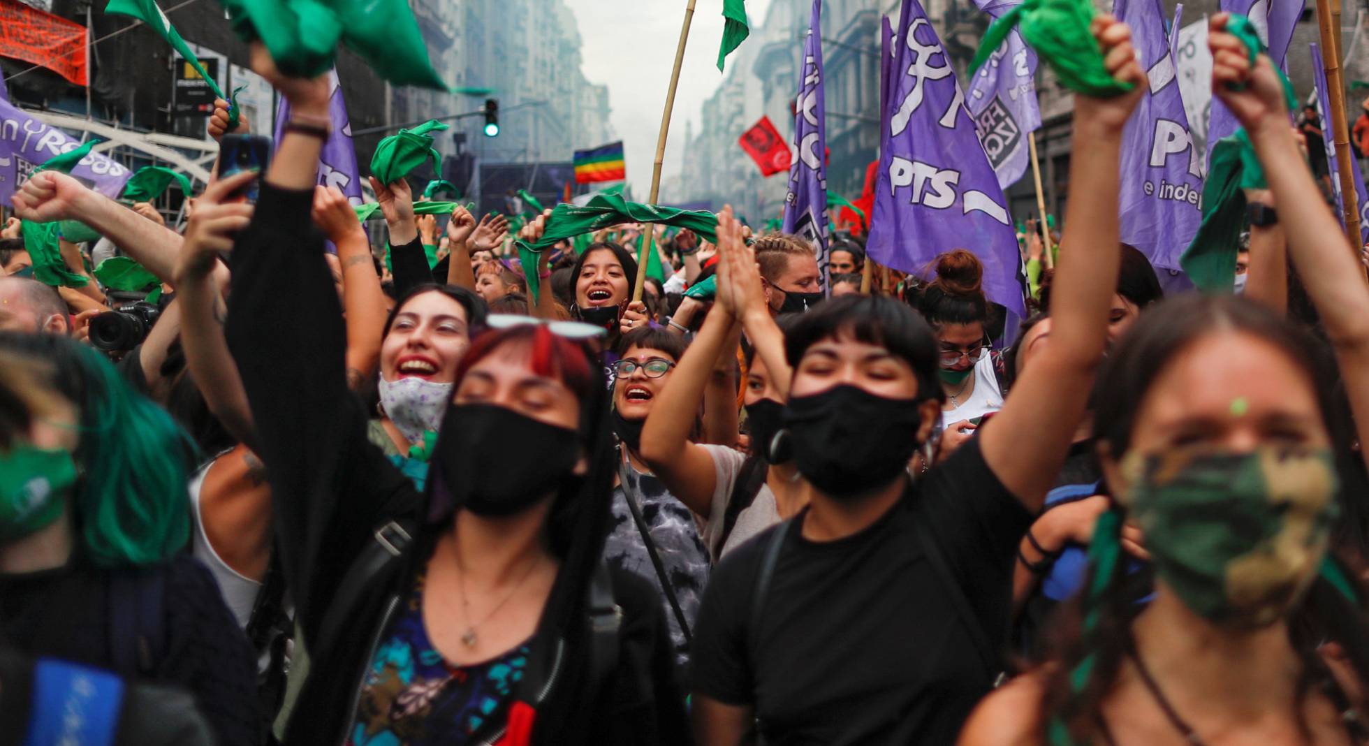 La marea verde por el aborto legal en Argentina, en imágenes