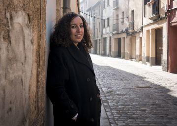 Un paseo con Najat El Hachmi, por las calles de Vic Un paseo con Najat El Hachmi, por las calles de Vic