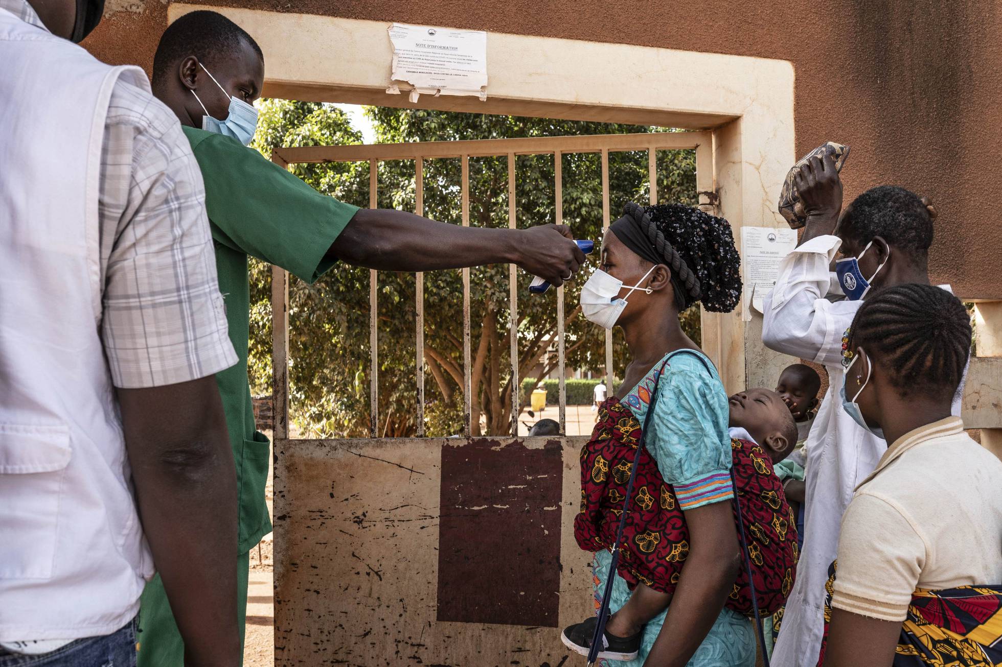 La triple crisis que afecta a Burkina Faso: seguridad, salud y alimentos