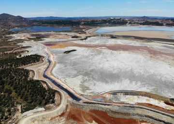 Las balsas mineras de Riotinto, por dentro y a vista de pájaro Las balsas mineras de Riotinto, por dentro y a vista de pájaro