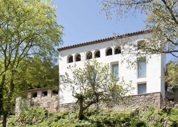 La montaña hace la casa