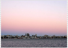 De ramblas, playas y hoteles por Montevideo De ramblas, playas y hoteles por Montevideo