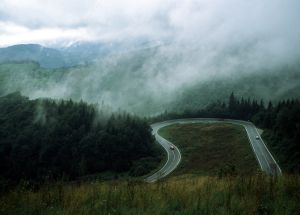 Carretera de la cordillera del Alto Tatra, en la frontera entre Eslovaquia y Polonia.