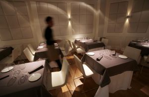 Comedor de la Taberna Viavélez, en Madrid. Comedor de la Taberna Viavélez, en Madrid.