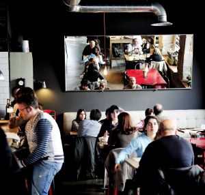 Comedor de La industrial. Comedor de La industrial.