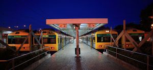 Andenes de la estación de tren de Cascais (Portugal).