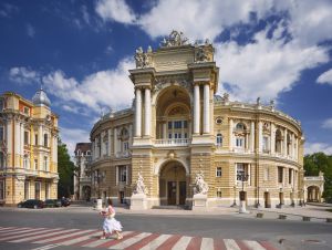 El Teatro Nacional de Ópera y Ballet de Odesa, en Ucrania. El Teatro Nacional de Ópera y Ballet de Odesa, en Ucrania.