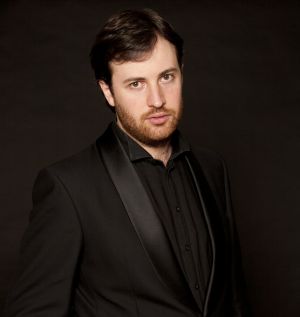El violonchelista Josetxu Obregón.