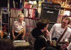 Concierto en una tienda de discos en Cambridge Concierto en una tienda de discos en Cambridge