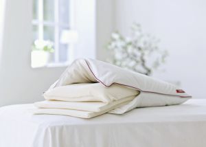 Una almohada de la marca Temprakon.
