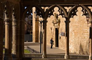 Fachada del parador de Olite, situado en lo que fue el <CW-1>palacio de los Teobaldos.