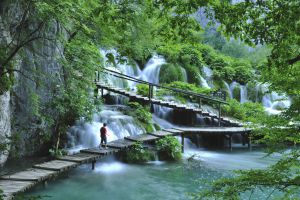 Cascadas en el parque nacional de Plitvice, en Croacia.