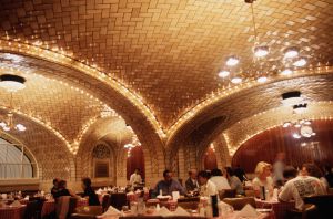 Las bóvedas de Rafael Guastavino en el Oyster Bar de la Estación Central.