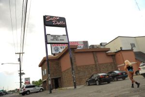 El club Satin Dolls hace las veces del mítico Bada Bing! en 'Los Soprano'.