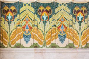 Mosaicos del salón de actos.