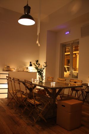 Comedor del restaurante de productos orgánicos Olivia Te Cuida, en Madrid. Comedor del restaurante de productos orgánicos Olivia Te Cuida, en Madrid.