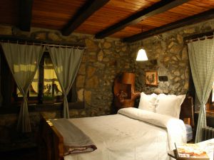 Una de las habitaciones del alojamiento.