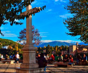 Mirador de San Nicolás, en el barrio del Albaicín (Granada). Mirador de San Nicolás, en el barrio del Albaicín (Granada).