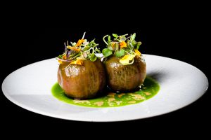 Uno de los platos de García, tomate kumato.