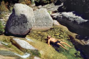 A remojo en Madrid, en las pozas de La Pedriza, cerca de Manzanares el Real.