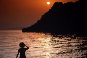 Atardecer en la playa de Cantarriján.