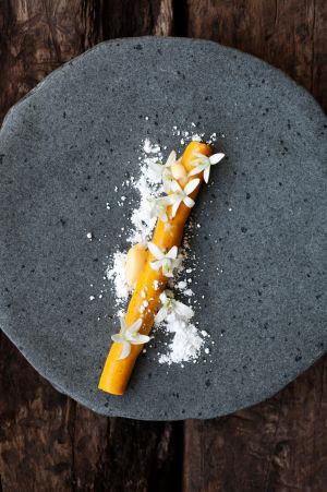 Chirimoya alegre, una de las creaciones del chef Rodolfo Guzmán en Boragó.