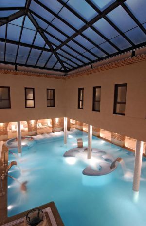 La piscina termal del balneario Villa de Olmedo, en Olmedo (Valladolid). La piscina termal del balneario Villa de Olmedo, en Olmedo (Valladolid).