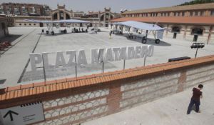 Vista de la plaza principal de Matadero Madrid, conjunto construido entre 1910 y 1925.