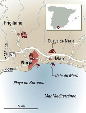 A su derecha, el barco de Chanquete