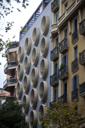 Edificio de Apartamentos Valencia, de Mario Catalán (1974).