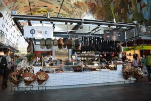 Markthal, el gran espacio ‘gourmet’ de Róterdam