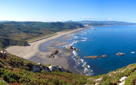 La playa de Bayas, en Castrillón (Asturias).