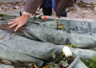 La tumba más acariciada de París La tumba más acariciada de París