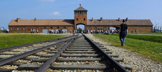 Llegada al campo de concentración de Auschwitz-Birkenau, cerca de Cracovia (Polonia).